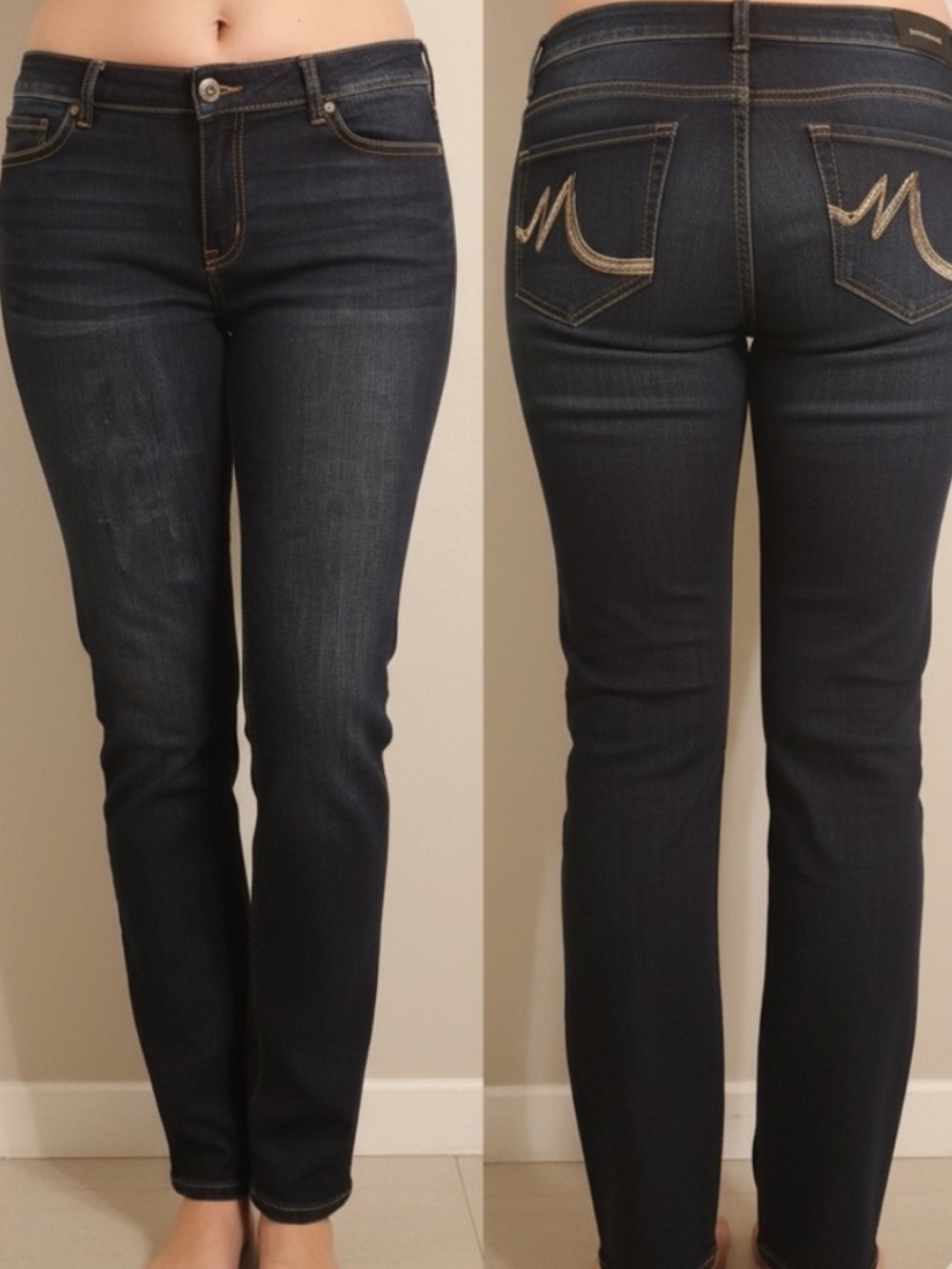 Maurices long Dark Blue
Denim Jeans size 18
Long waist